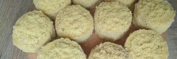 пирожные с клубникой и бананом