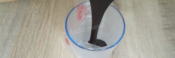 пирожные с клубникой и бананом