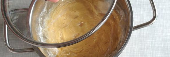 пирожные шу с тестом кракелин, заварным кремом дипломат и свежей малиной