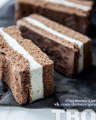 Правильное пирожное с творожной начинкой