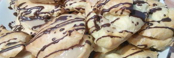 заварное пирожное с легким пудинговым кремом капучино