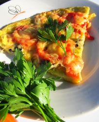 Пицца с ананасами