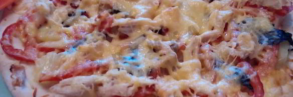 гавайская пицца с ананасами и курицей