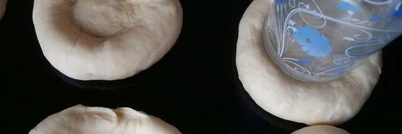 мини-пиццы крошки