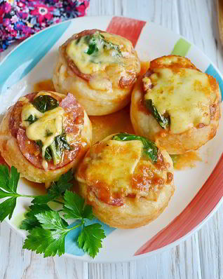 Перевернутая пицца в стакане