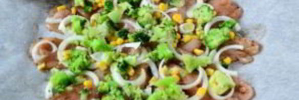 пицца из куриного филе с сыром и брокколи