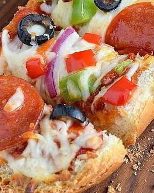 Пицца на батоне в духовке