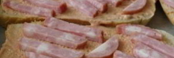 пицца на хлебе