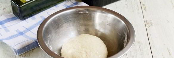 пицца с грибами и сыром