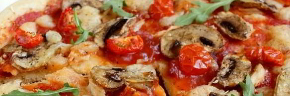 пицца с грибами и сыром