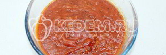 пицца с колбасой и грибами