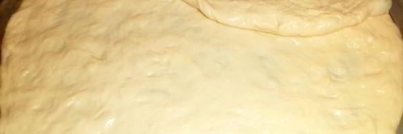 пицца с колбасой и оливками