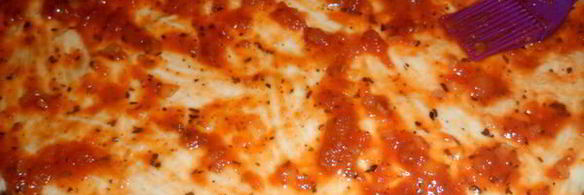 пицца с колбасой и оливками