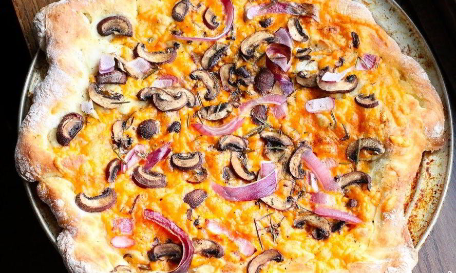 Рецепт пиццы с луком и сыром