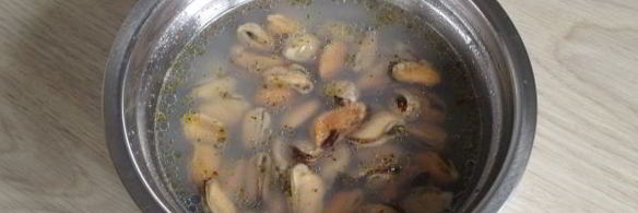 пицца с мидиями