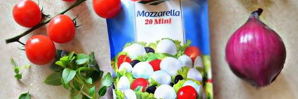 пицца с морепродуктами на основе из брокколи