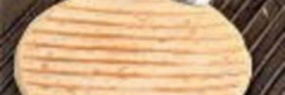 пицца с помидорами и моцареллой