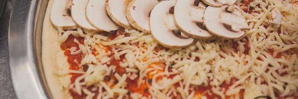 пицца с шампиньонами