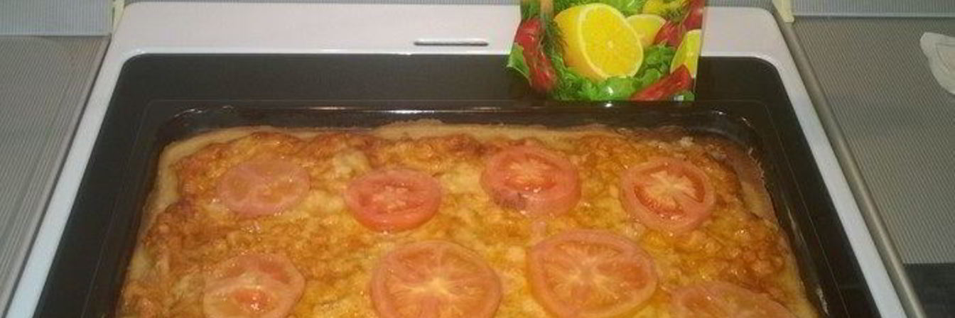 Пицца с вареной колбасой