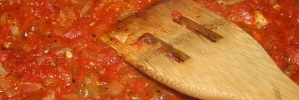 пицца салями пеперони с домашним томатным соусом