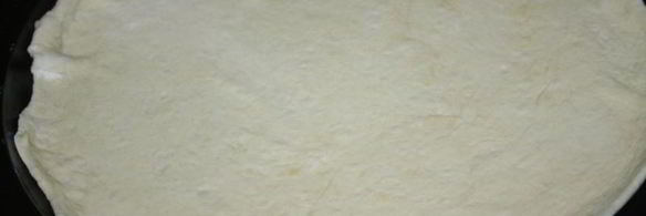 пицца салями пеперони с домашним томатным соусом