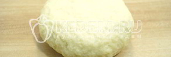 тонкая пицца с моцареллой