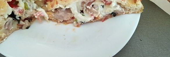 закрытая пицца с курицей и чесноком