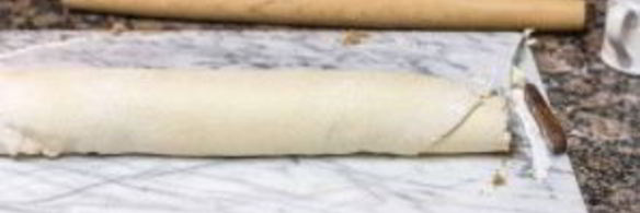 рулетики с корицей и глазурью