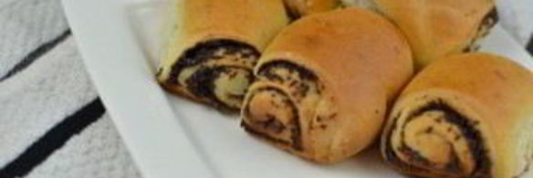 рулетики с маком из дрожжевого теста