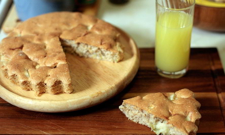 Рецепт бисквитной шарлотки