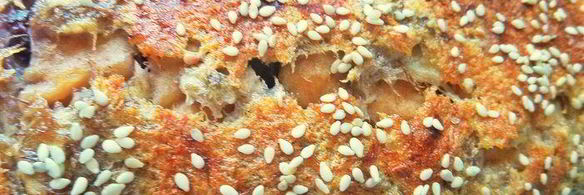 хлебная шарлотка яблочно-ягодная