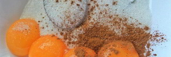 хлебная шарлотка яблочно-ягодная