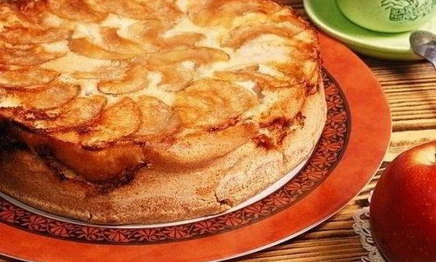 Рецепт классической домашней шарлотки с яблоками