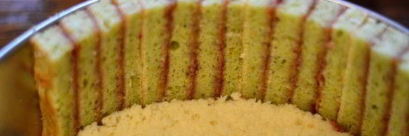 клубнично-фисташковая шарлотка