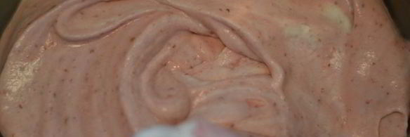 клубнично-фисташковая шарлотка