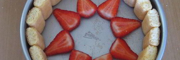 клубнично-творожная шарлотка