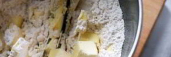 пирог шарлотка с яблоками