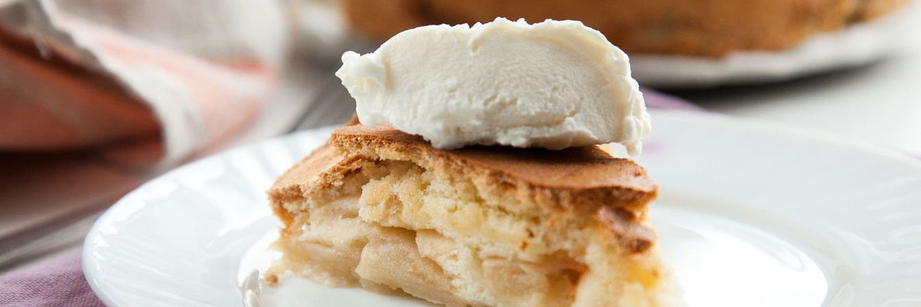 Шарлотка из яблок