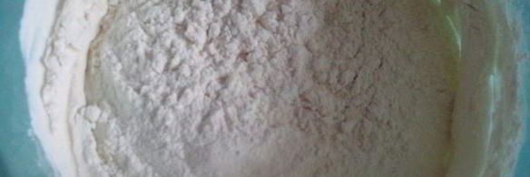 шарлотка с грецкими орехами