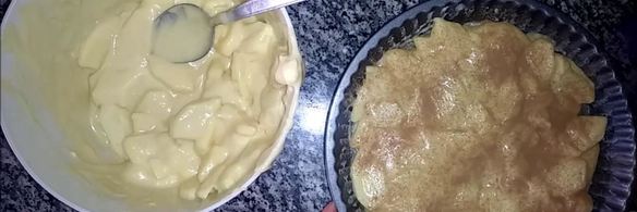 шарлотка с яблоками на кефире