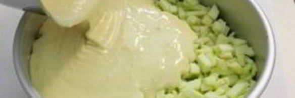 воздушная шарлотка с яблоками