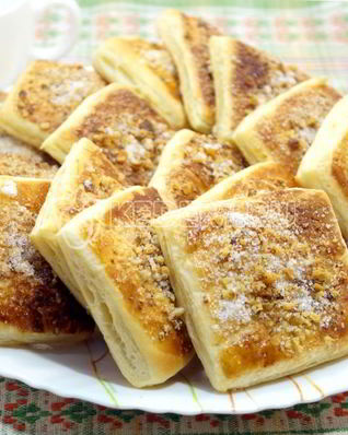 Слойки из слоеного теста Ореховые