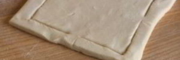 слойки из слоеного теста с кремом патисьер