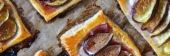 слойки с инжиром и ветчиной