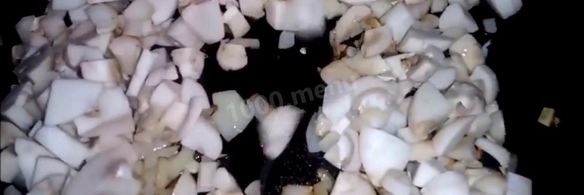 слойки с картофелем и грибами из слоеного теста