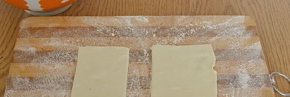 слойки с курицей