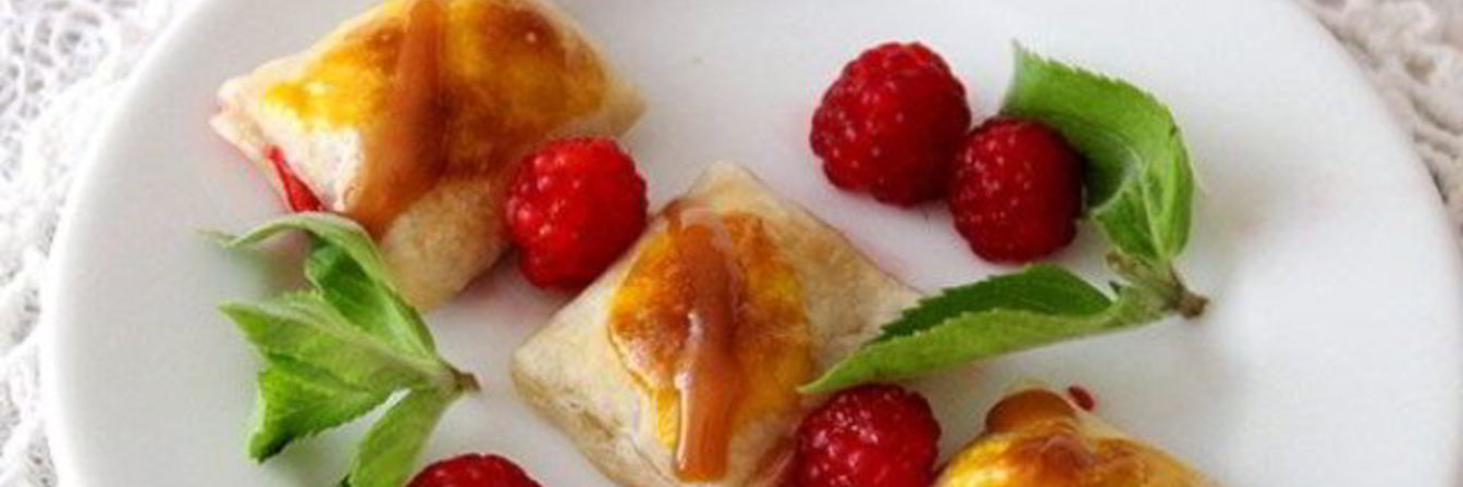 Слойки с малиной