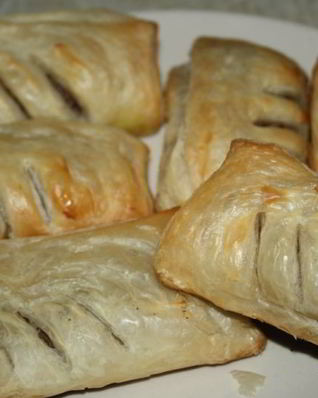 Слойки с мясной начинкой