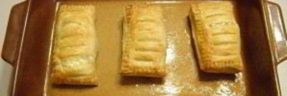 слойки с творогом из готового слоеного теста