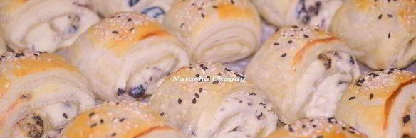 слойки с творожной начинкой и изюмом